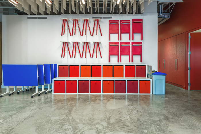 創意公司辦公室休息區域裝修設計案例效果圖