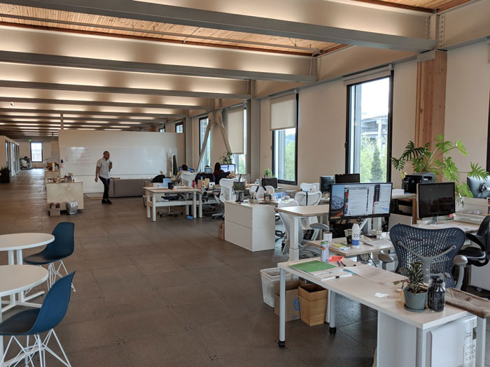 簡約時(shí)尚辦公室辦公區(qū)裝修設(shè)計(jì)效果圖