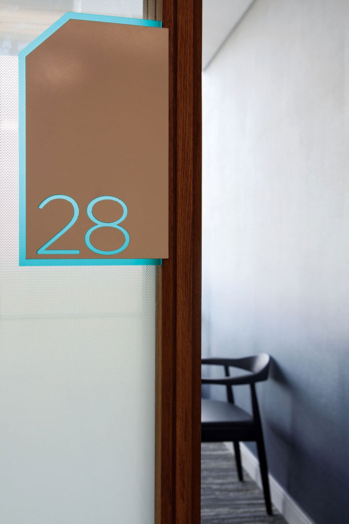 律師事務所辦公室門牌號裝修設計效果圖
