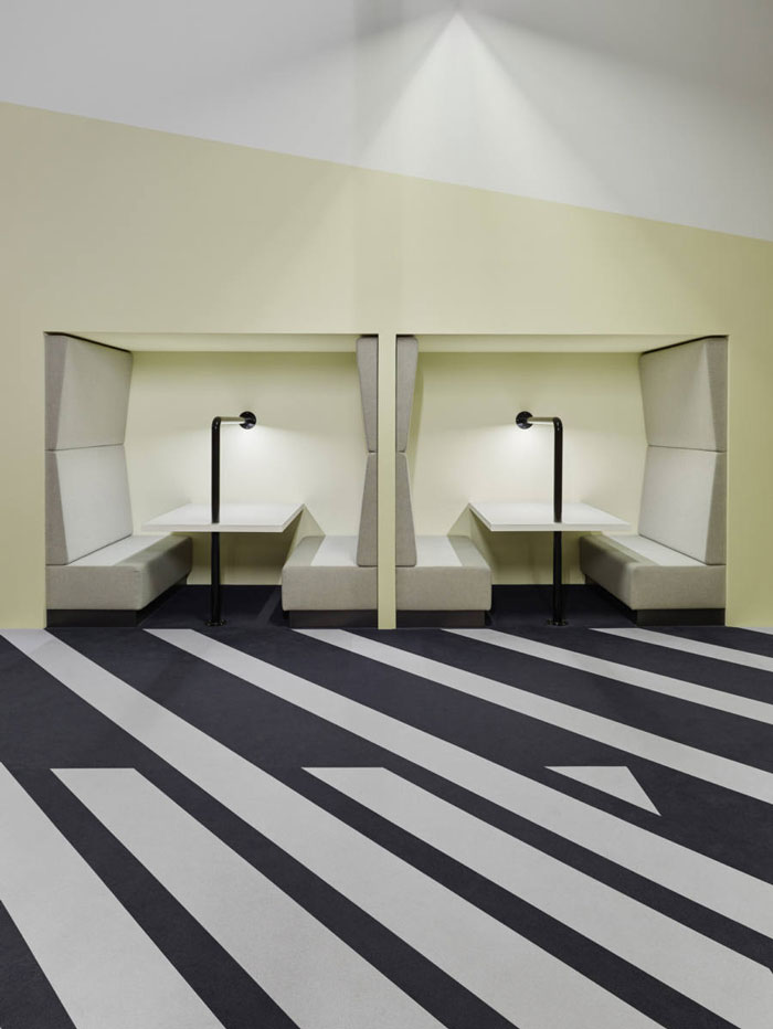 廠區(qū)辦公室討論區(qū)裝修設(shè)計效果圖