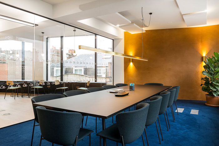 數據公司辦公室會議室裝修設計效果圖