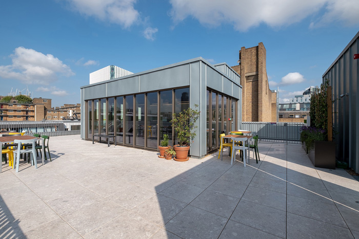 開放式辦公空間陽臺裝修設(shè)計(jì)效果圖