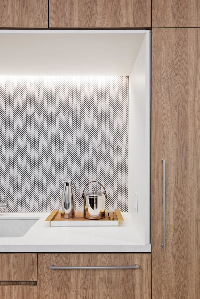 900平方辦公室茶水間裝修設(shè)計效果圖