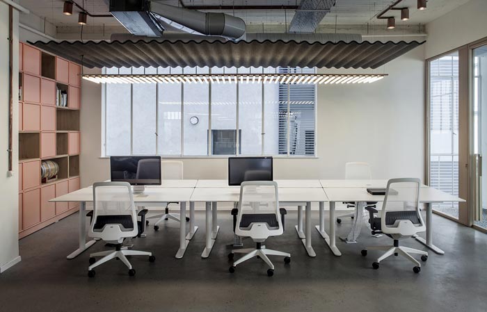 財務公司辦公室辦公區裝修設計效果圖