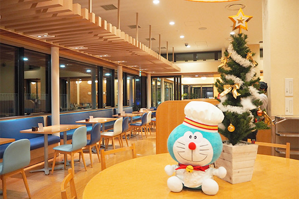 哆啦a夢主題餐廳餐廳裝修設計效果圖