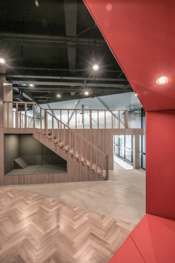 創想實驗室樓梯裝修設計效果圖